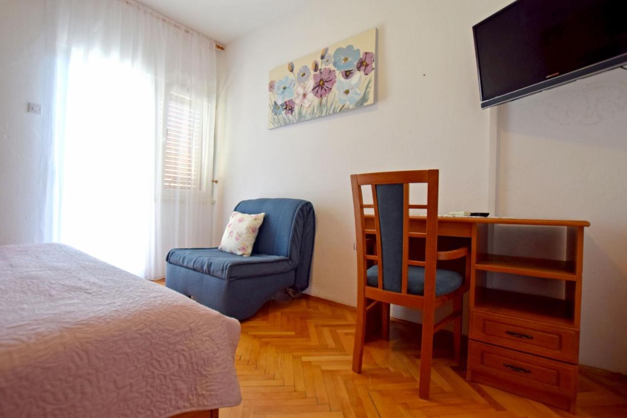 Apartments Adriana Starigrad Paklenica Cameră foto